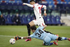 西甲联赛焦点对决：赫罗纳VS西班牙人激战前瞻